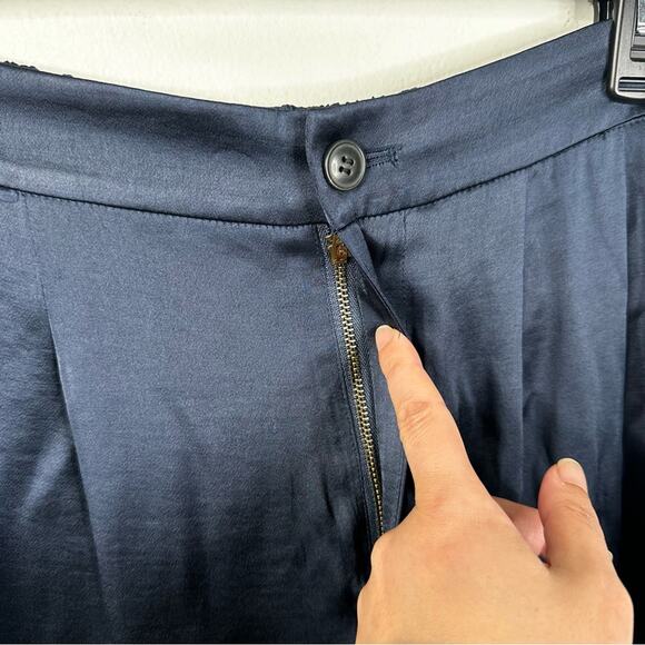 NEW Madewell Drapey Tapered Pleat Satin Blue Relaxed Fit Pants Women's Medium - Picture 6 of 11